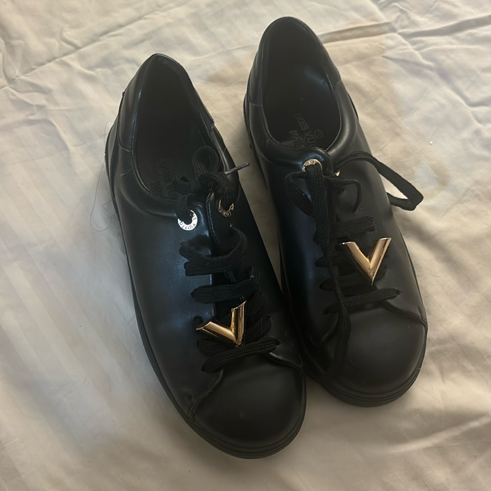 Louis vuitton sneakers